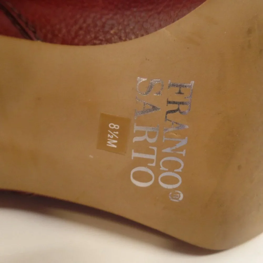 Franco Sarto Burgundy Leather Heels With Attractive Goldtone Buckles Sz 8.5 - Picture 12 of 15